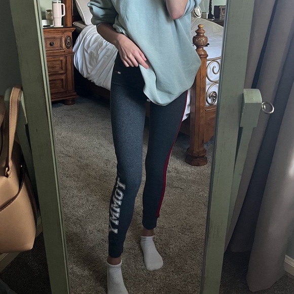 Tommy Hilfiger Gray XS Red & White Striped Leggings - Picture 4 of 6